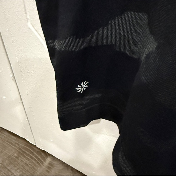 Athleta Black Camo Speedlight Tank - Picture 6 of 9